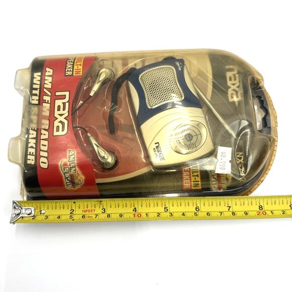 NAXA NR-712 AM/FM Radio With Speaker & Ear Buds Blue - Picture 6 of 7